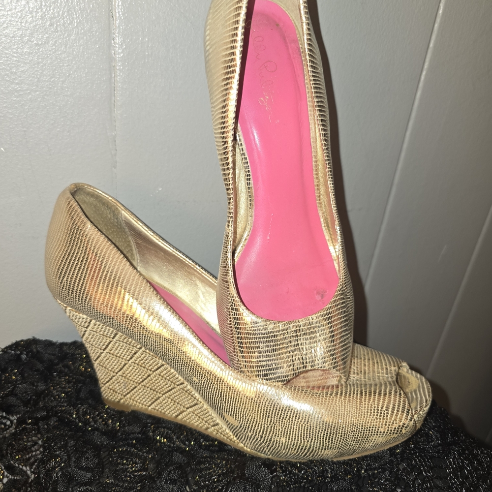 Lilly Pulitzer Gold Textured Open-Toe Closed-Back Raffia Wedges - Picture 2 of 11